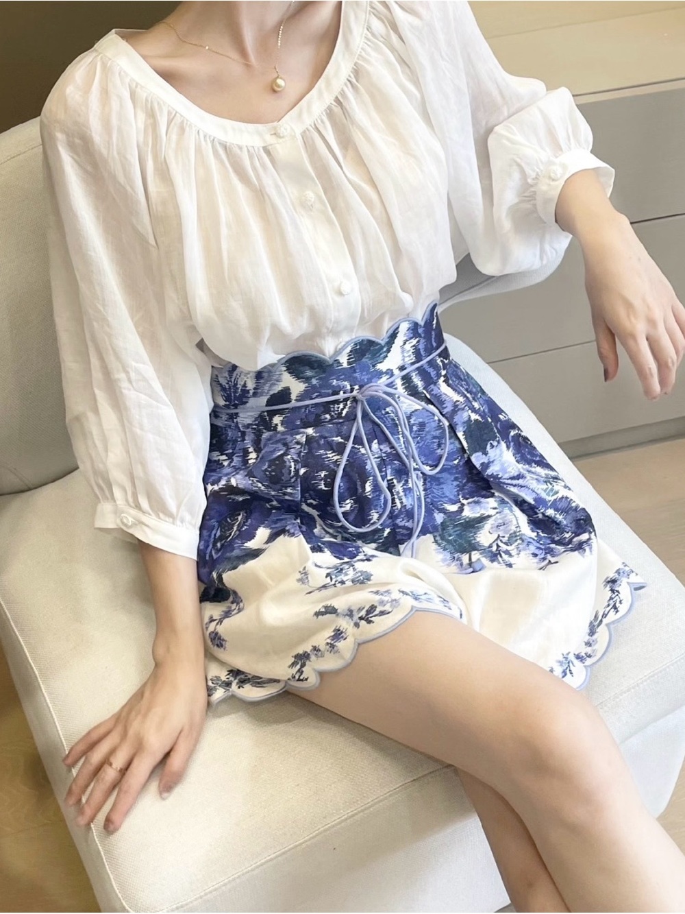 Zimmerman White Peasant Blue Floral High-Waist shorts size 1